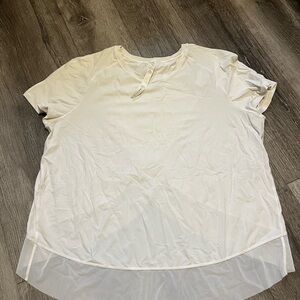 Lululemon Athletica Cream Short Sleeve Tee